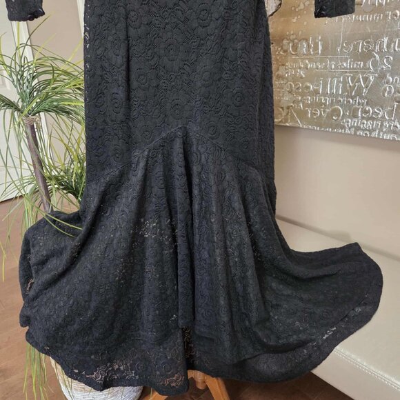 Vintage Simon Chang - Lace High-Low Dress - Picture 14 of 14